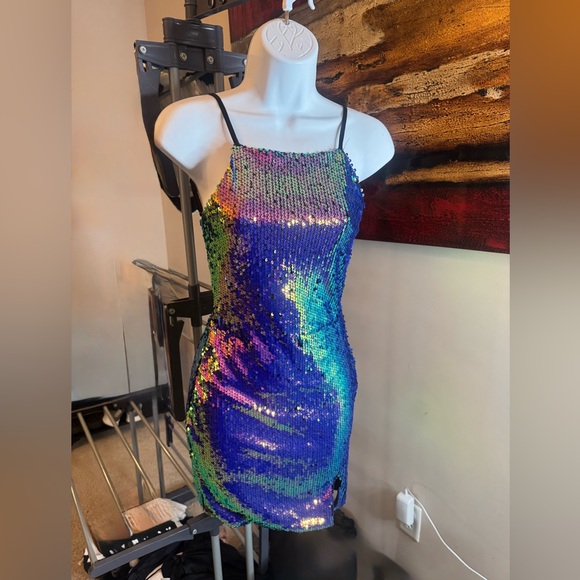 Lulus sequin backless dress, size Xs - Picture 1 of 7